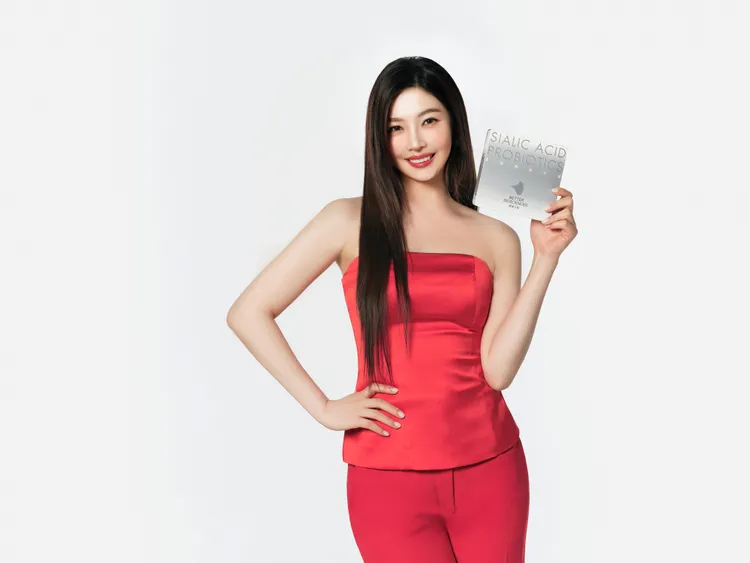 Joy平時熱衷居家保養、研究各種美容方法，成為台灣保健食品代言人。好好生醫提供