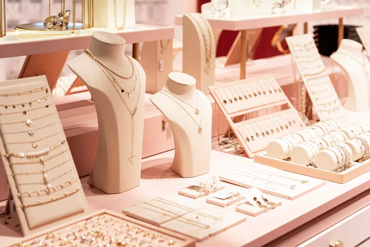 miramira快閃店帶來琳瑯滿目的選擇。品牌提供