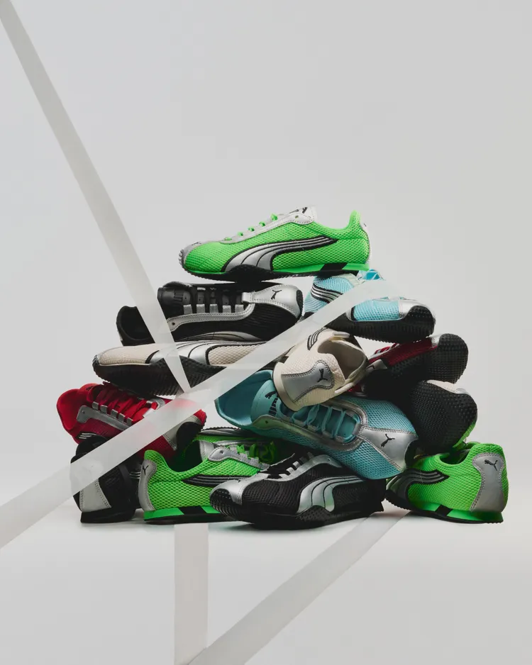 H-STREET在時髦薄底鞋外觀中注入搶眼螢光色彩。品牌提供