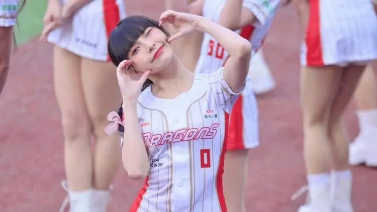 啦啦隊女神李芷霖。翻攝李芷霖IG