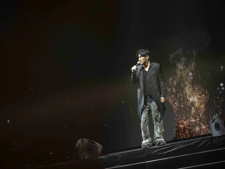 曹格經典情歌連發，也放話今年將推出新歌。滾石唱片提供