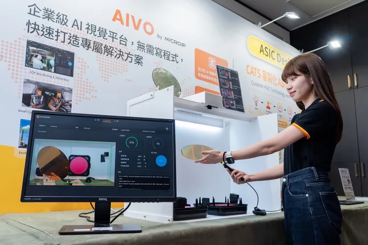 擷發科技自主研發全新AIVO平台首發亮相，零程式碼設計大幅降低AI導入門檻。擷發科技提供