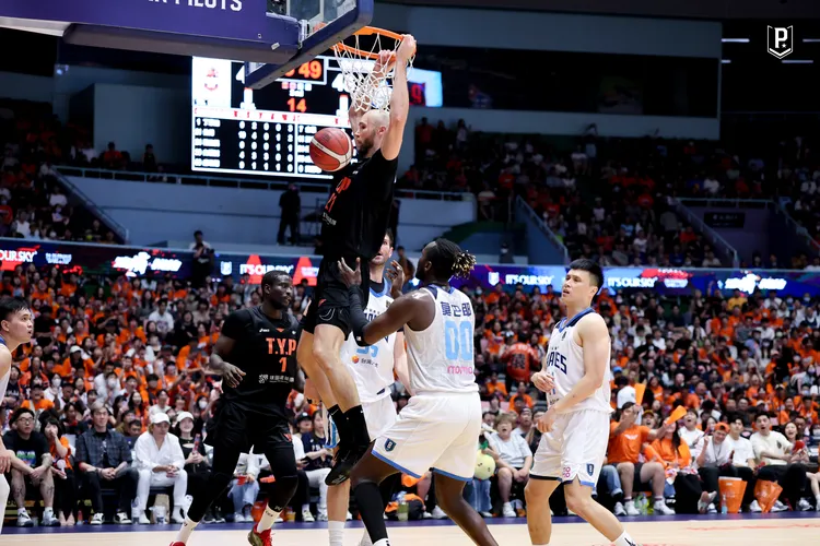 領航猿洋將伯朗本場也拿下20分，同樣是這場的關鍵球員。領航猿提供