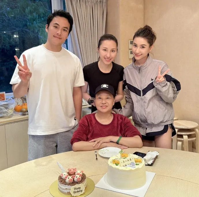 何超蓮（右）昨Po出家人為她慶生照，但不見竇驍。翻攝何超蓮IG