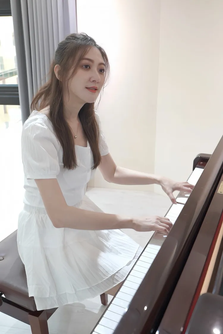 林逸欣鋼琴琴技驚人。圖／鑫羽工作室提供