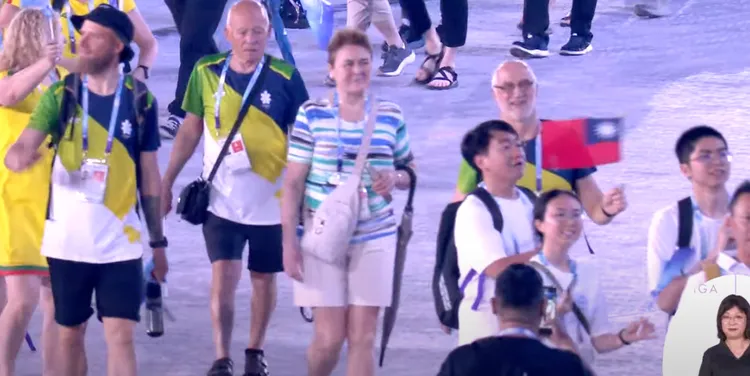 運動員繞場儀式中出現中華民國國旗。翻攝世壯運官網直播