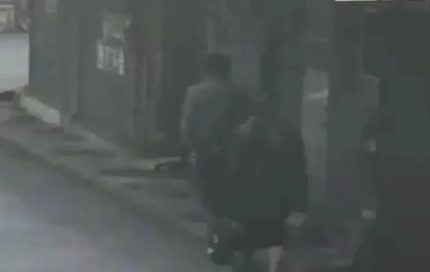 竊賊男扮女裝。警方提供