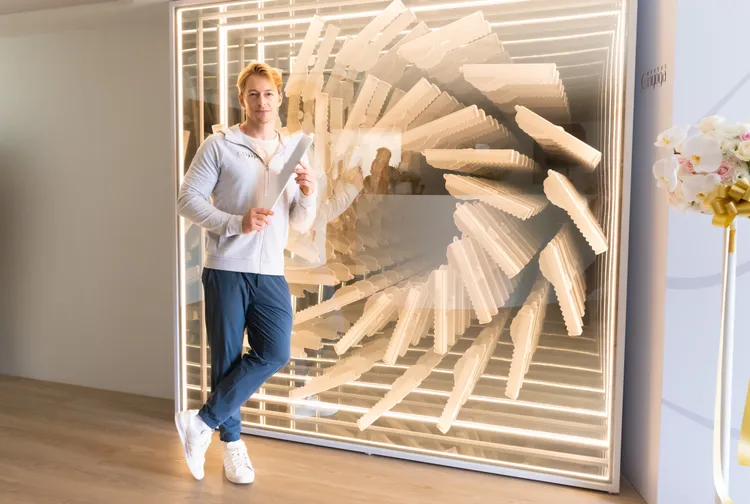 法比歐能在日常小事找到幸福。Ginyoga瑭琪筋經瑜珈提供