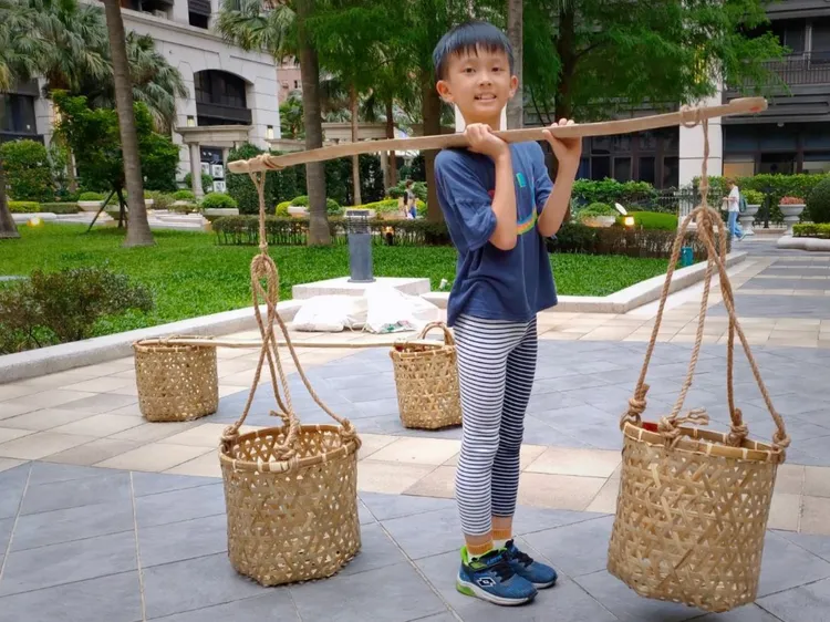 「台語專區－十三行拚輸贏」規劃「小鐵人勇士」等三大關卡。館方提供