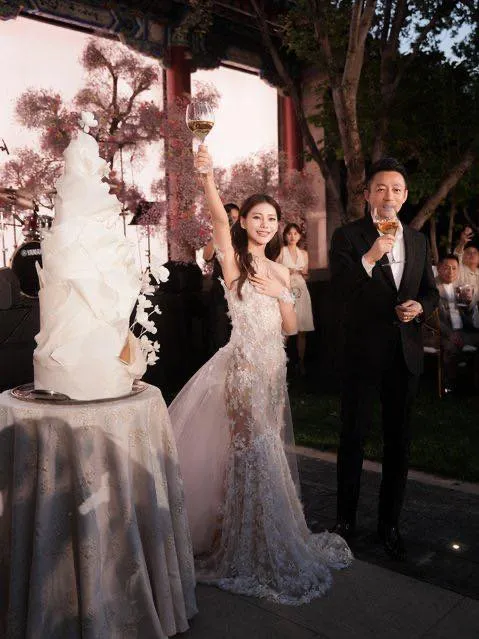 汪小菲和Mandy在北京補辦婚禮。翻攝許蓁蓁臉書
