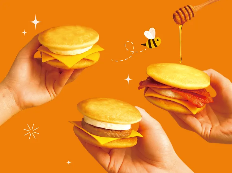 今（16日）起推出「鬆餅堡系列」，共有3款選擇。路易莎提供