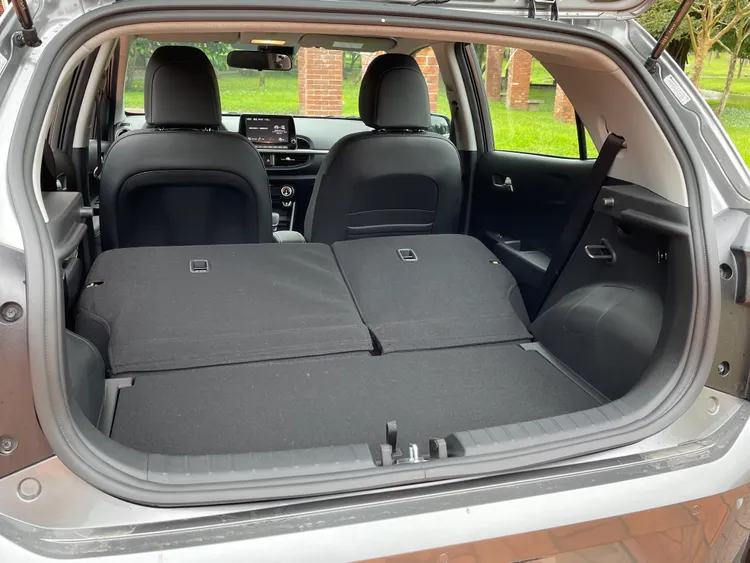 後座椅背也能四六分離打平，最大可達1010公升，靈活運用沒問題。林浩昇攝