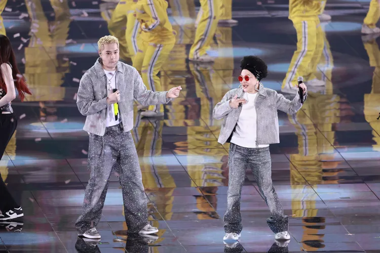 周湯豪和比莉再度合體演出，他對出包十分懊惱。彭欣偉攝