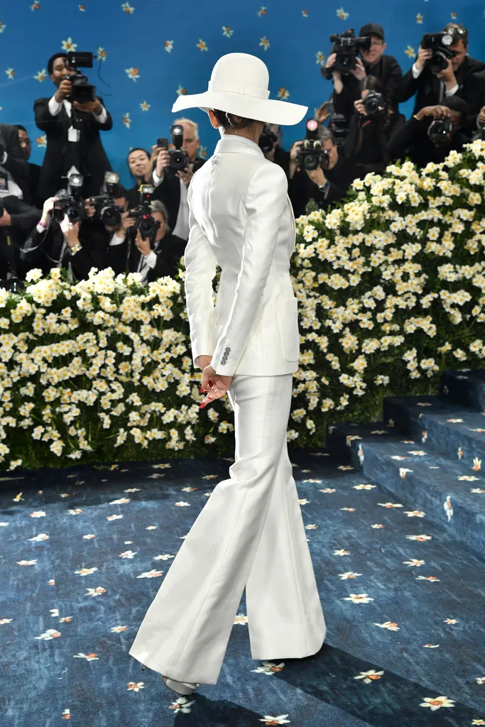 贊妲雅的背影相當瀟灑。美聯社