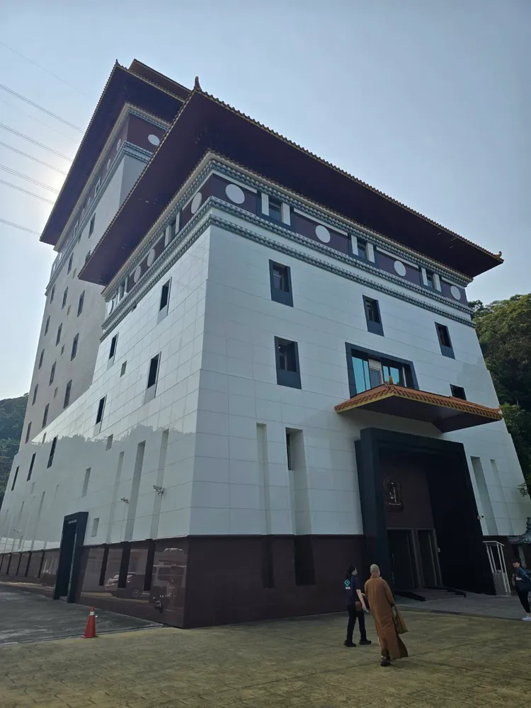 受害比丘尼購買的塔位於南投縣「國寶中投福座」。民眾提供