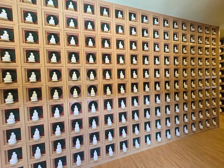 受害比丘尼以房產抵押貸款4800萬元購買的178個靈骨塔位，連同原有的54個塔位，一個也賣不掉。民眾提供