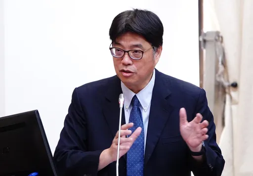 520将至!若台湾艺人被中逼政治表态?邱垂正这样说