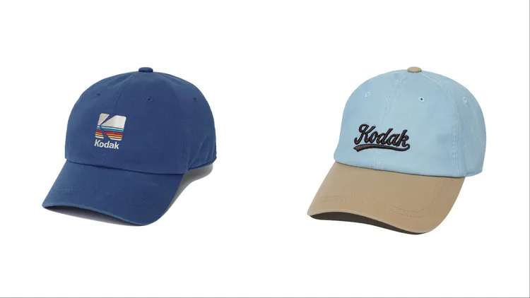 KODAK APPAREL彩虹刺繡棒球帽五色（左）1399元、Kodak刺繡字母撞色慵懶棒球帽（右）1599元。品牌提供