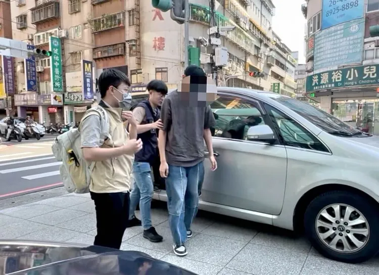 「小蝦」陳大天涉嫌閃兵遭拘提。翻攝畫面