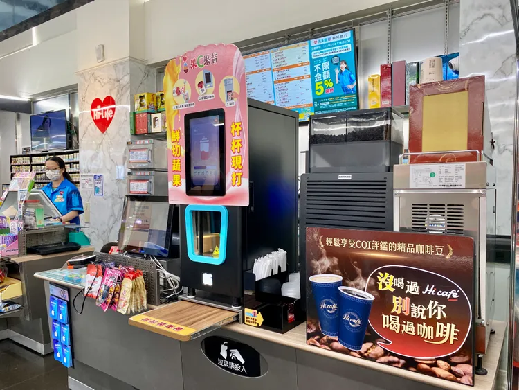 萊爾富目前咖啡月銷量達400萬杯。莊偉祺攝