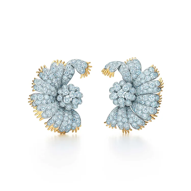 Jean Schlumberger by Tiffany Sea Fan耳環鉑金與黃K金鑲嵌鑽石。品牌提供