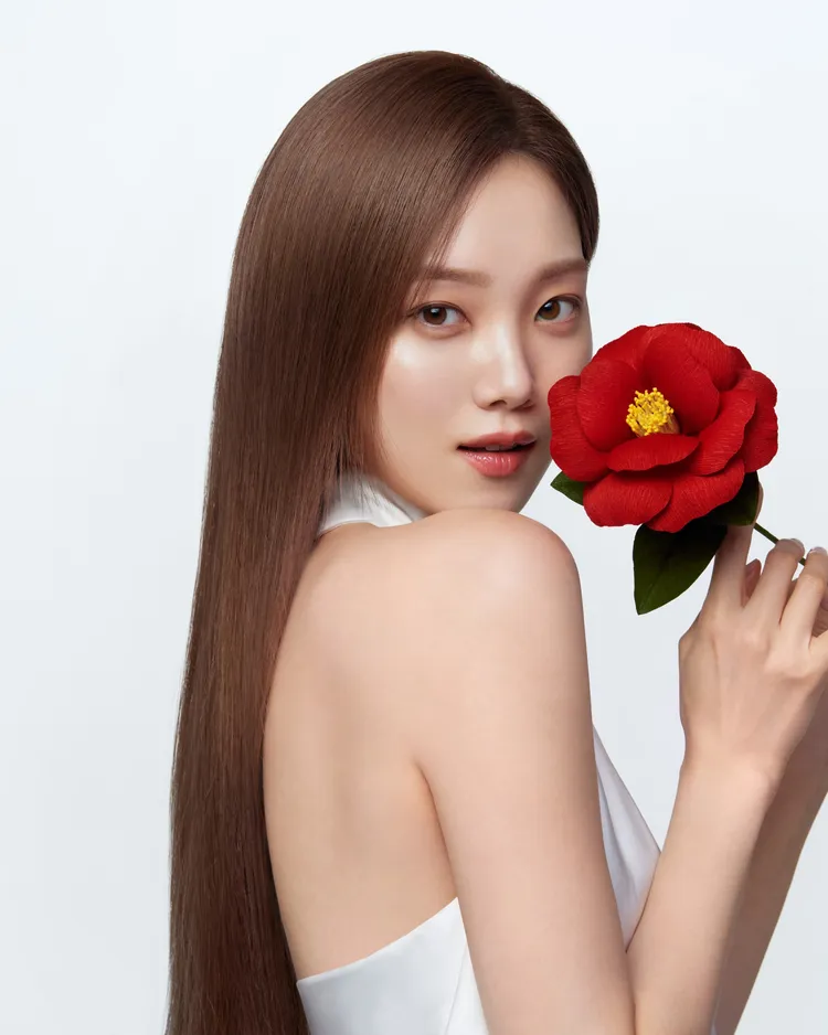 李聖經是髮品品牌思波綺的代言人。品牌提供