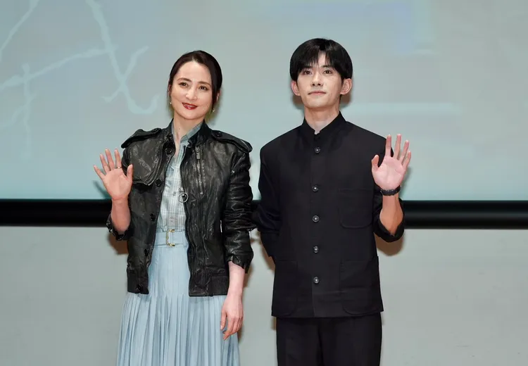 易烊千璽和蔣勤勤飾演母子。攝影中心攝