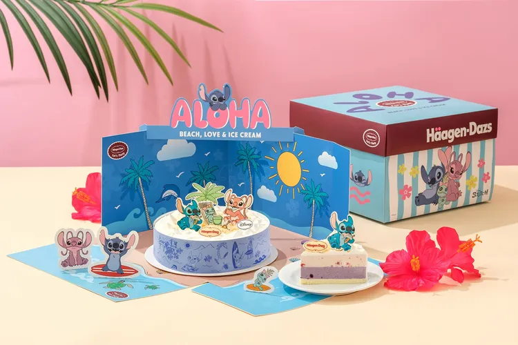 「史迪奇海灘日」冰淇淋蛋糕，每一口都像在陽光海岸度假般幸福。業者提供