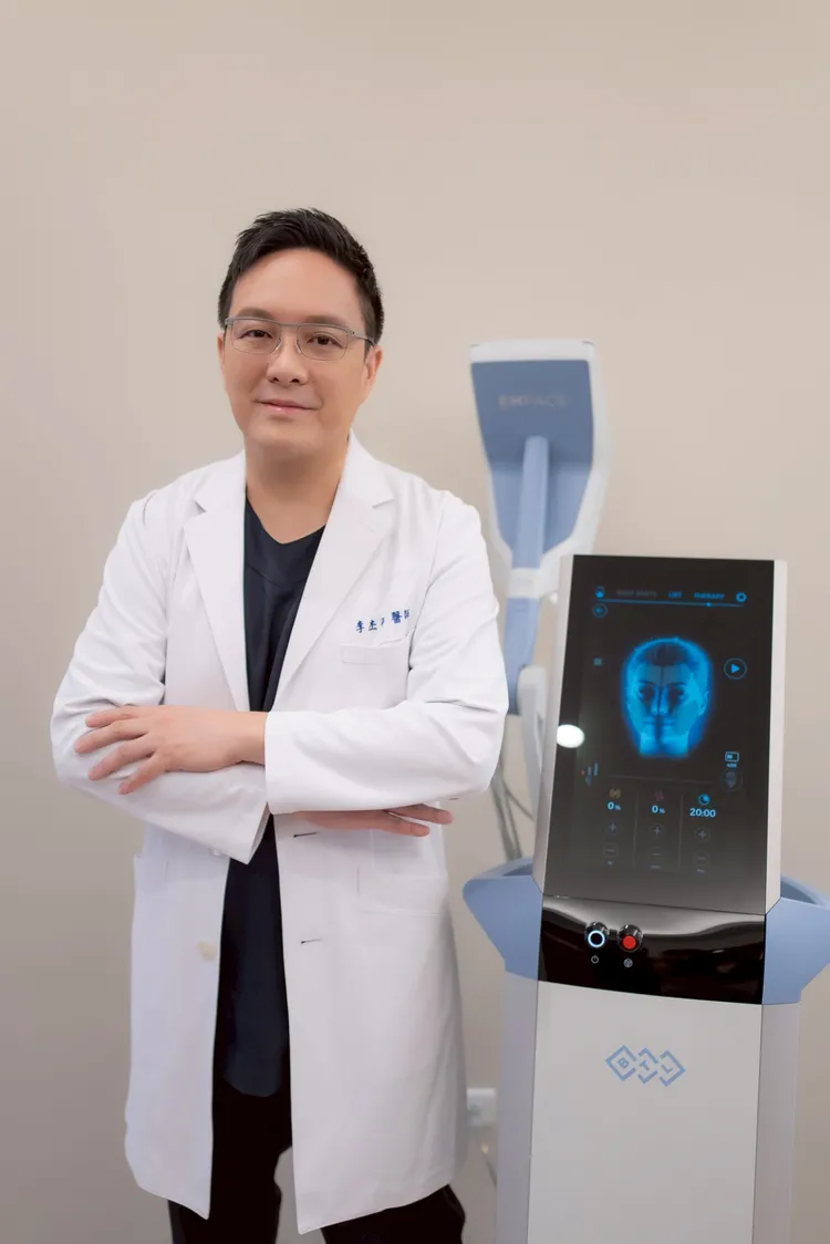 李杰年醫師與EMFACE菲斯波