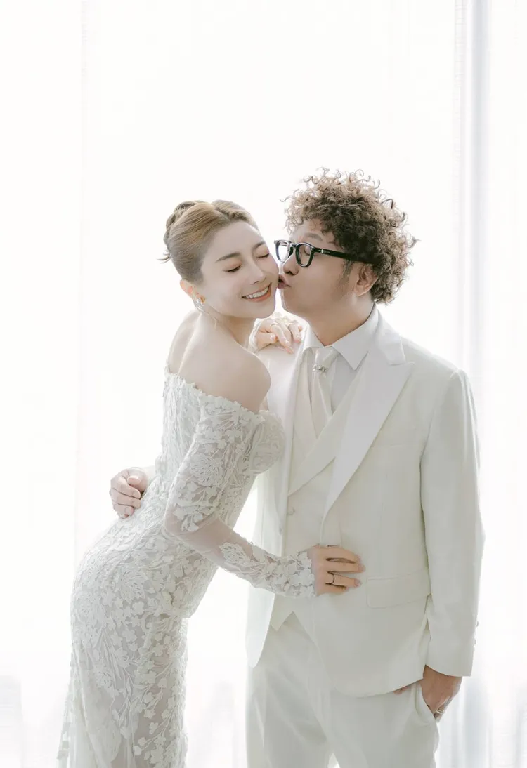 納豆和依依今晚辦婚禮，有情人終成眷屬。Playground Photo / 美式婚禮婚紗攝影團隊