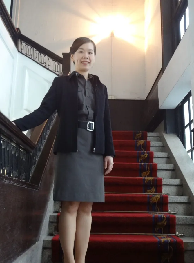 泰語通譯吳麗麗，原為泰國警察，來臺就讀警察大學外事研究所，進而與台灣警察交往戀愛，為愛來臺結婚成為新住民。市警局提供