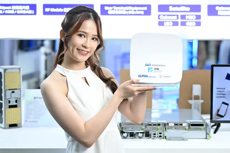 工研院在經濟部技術司支持下，研發全球領先的「B5G/6G NTN廣覆蓋基地台系統」。工研院提供