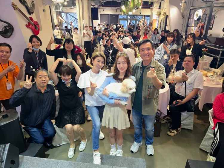 王敏淳一家三口。TVBS提供