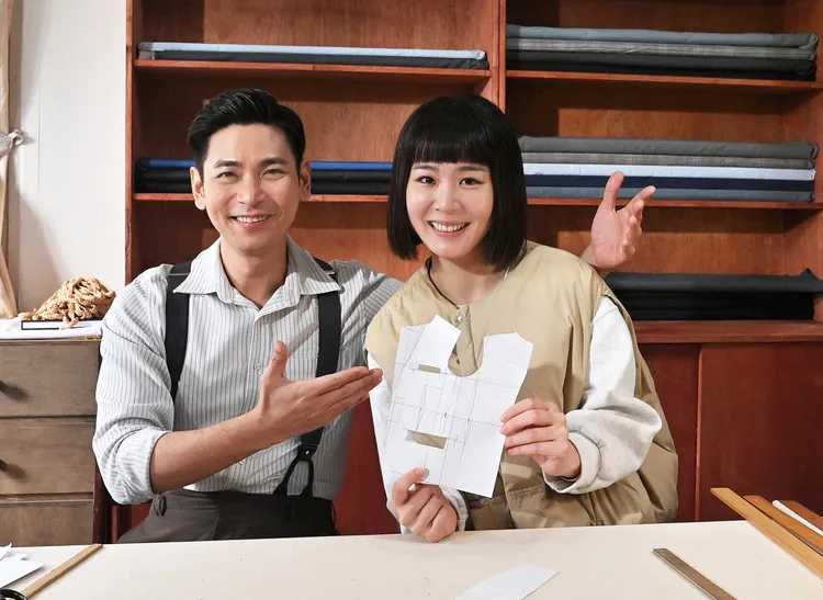 楊子儀(左)開心有何宜珊幫忙，讓拍攝更加順利。台視提供