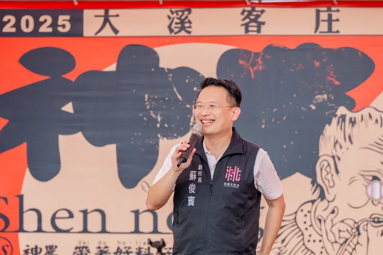 蘇俊賓妙語如珠，讓活動增添知識性與趣味。客家局提供