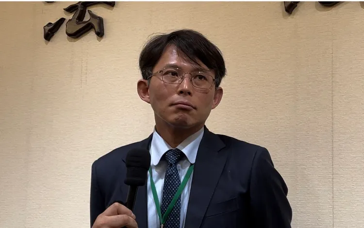 民眾黨立委黃國昌會前受訪。謝亞庭攝