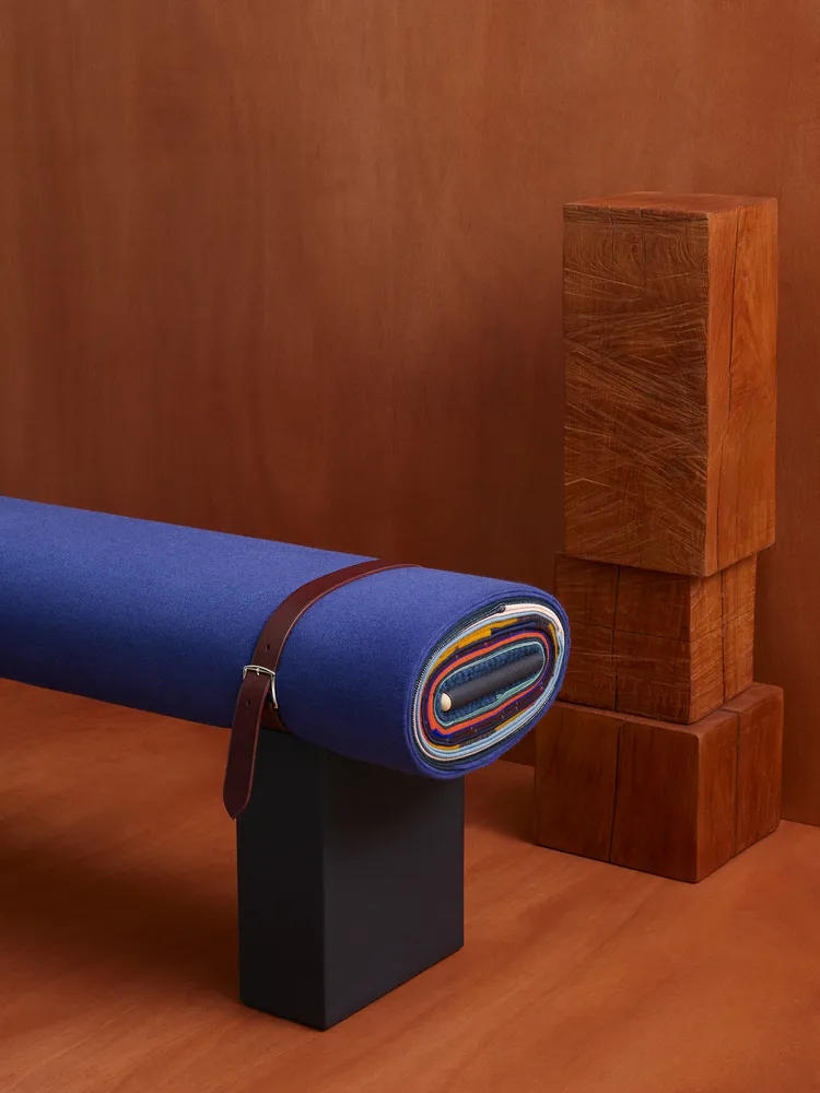 愛馬仕ppetit h織物捲長凳 ，263萬1600元。品牌提供