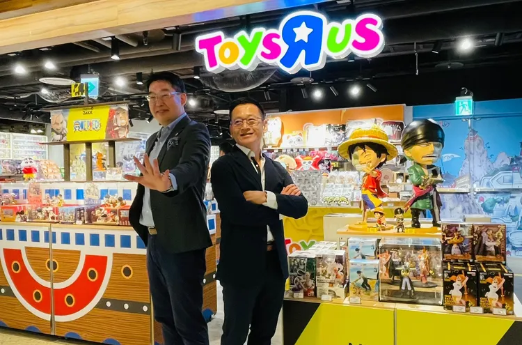 玩具反斗城亞洲區首席執行官 Leo Tsoi 蔡德粦(右) 、玩具反斗城亞洲區副總裁林為恭(左)。業者提供