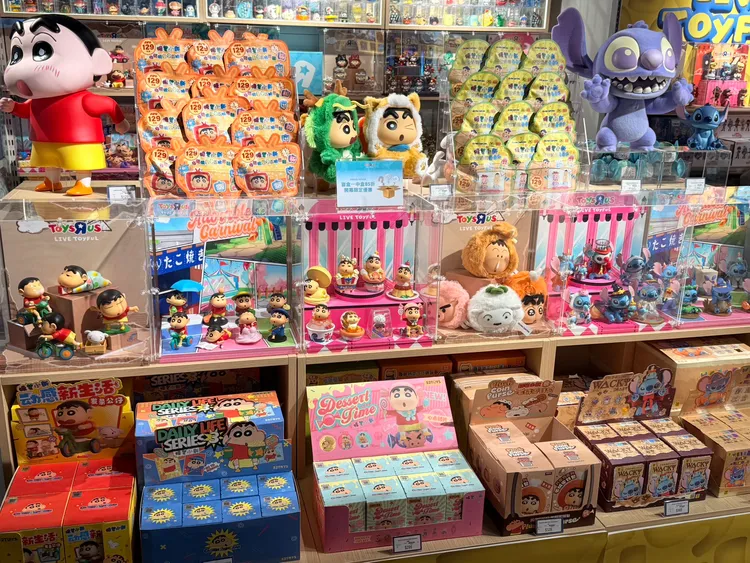 蠟筆小新與史迪奇商品滿滿。陳揚盛攝