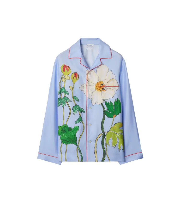 BURBERRY藍色格紋印花睡衣式襯衫，6萬5000元。品牌提供