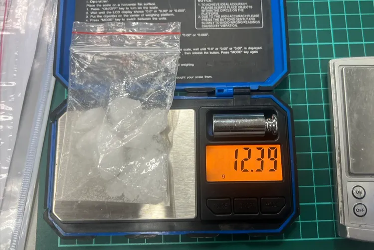 警方於嫌犯車內查獲安毒。警方提供