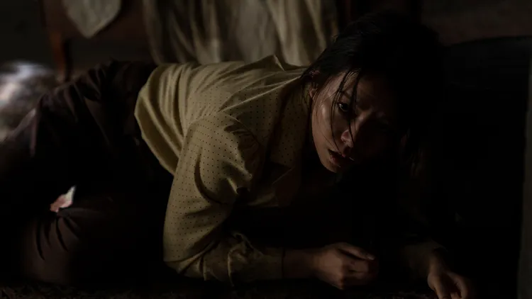 宋芸樺挑戰韓文演出，搭檔性格男星李洪耐主演的《無人知曉的家》。台北電影節提供