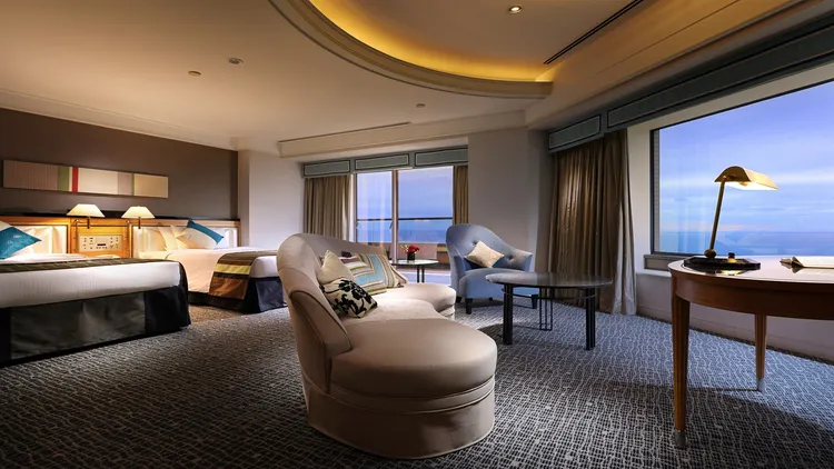 「幕張新大谷飯店」部分客房可遠眺東京灣海景。樂天旅遊提供