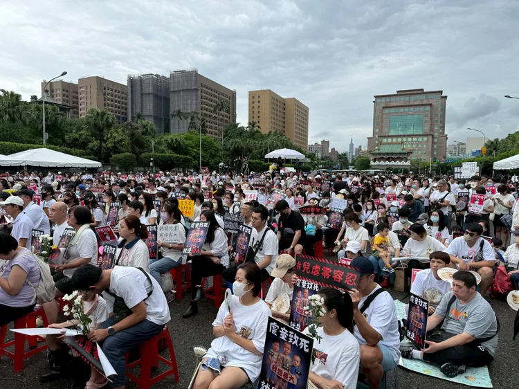 510護兒集會行動聚集不少民眾支持。彭欣偉攝
