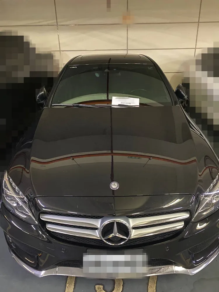 嫌犯將犯罪所得用來購買賓士車代步。翻攝畫面