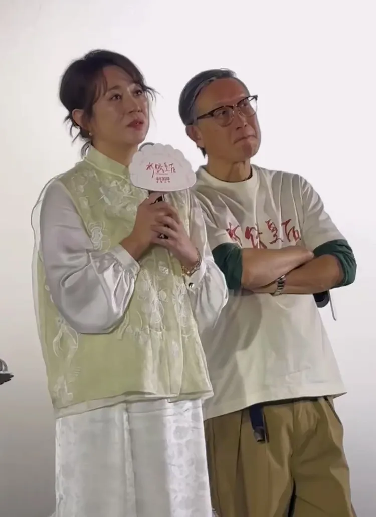 馬麗（左）昨和導演劉偉強在長沙會影迷。翻攝電影水餃皇后微博