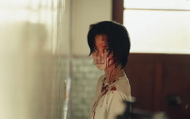 袁澧林中邪頭猛撞牆破百次。威視提供