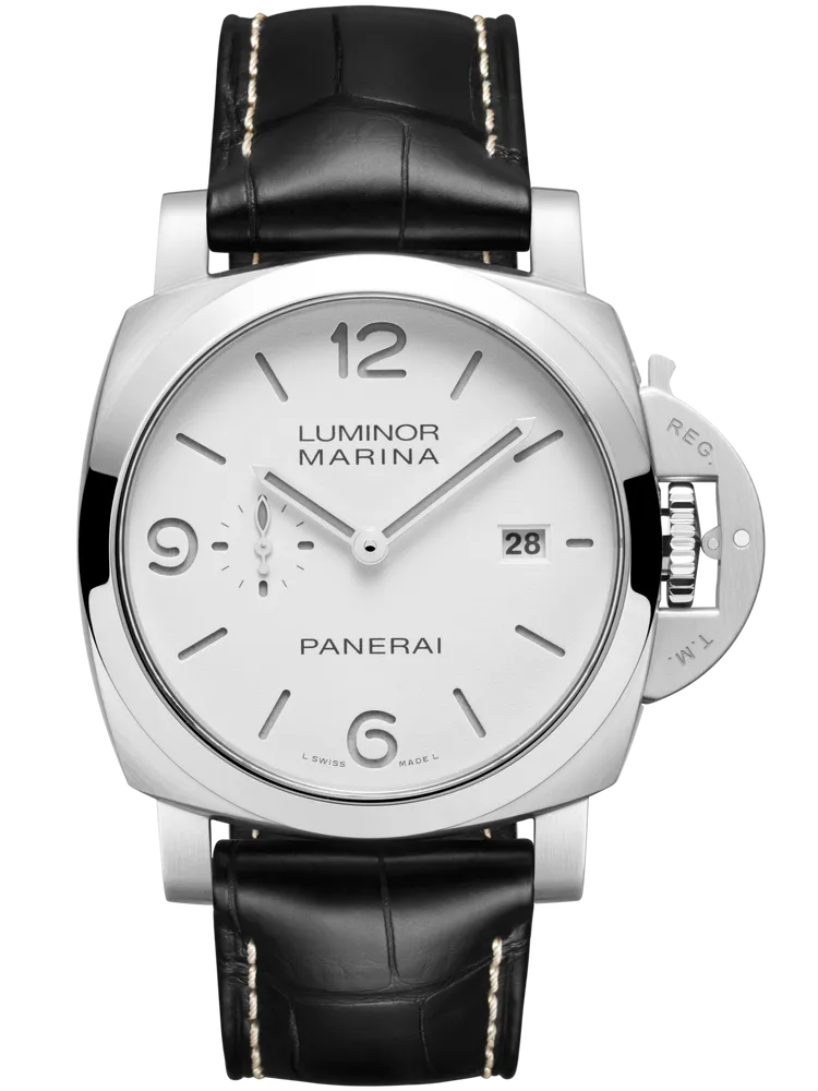 沛納海Luminor Marina（PAM03314），44ｍｍ，磨砂AISI 316LVM級1.4441精鋼材質錶殼，白色霧面三明治錶盤，黑色鱷魚皮錶帶，P.980自動上鍊機械機芯，動力儲存3日，防水深度500米。品牌提供