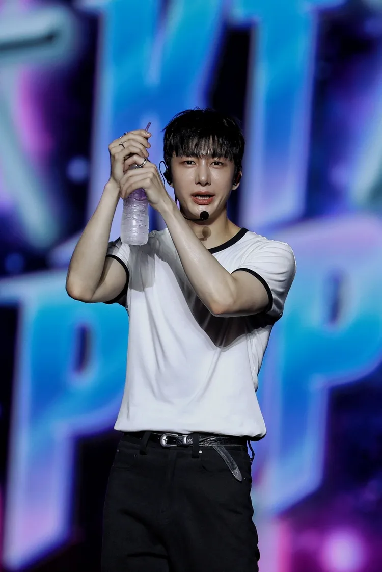 亨願2周前剛退伍。讀者提供