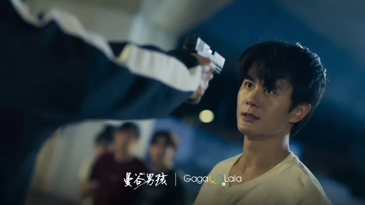 泰國演員Tape飾演凶狠流氓，街頭鬥爭譜出跨國戀曲。GagaOOLala提供